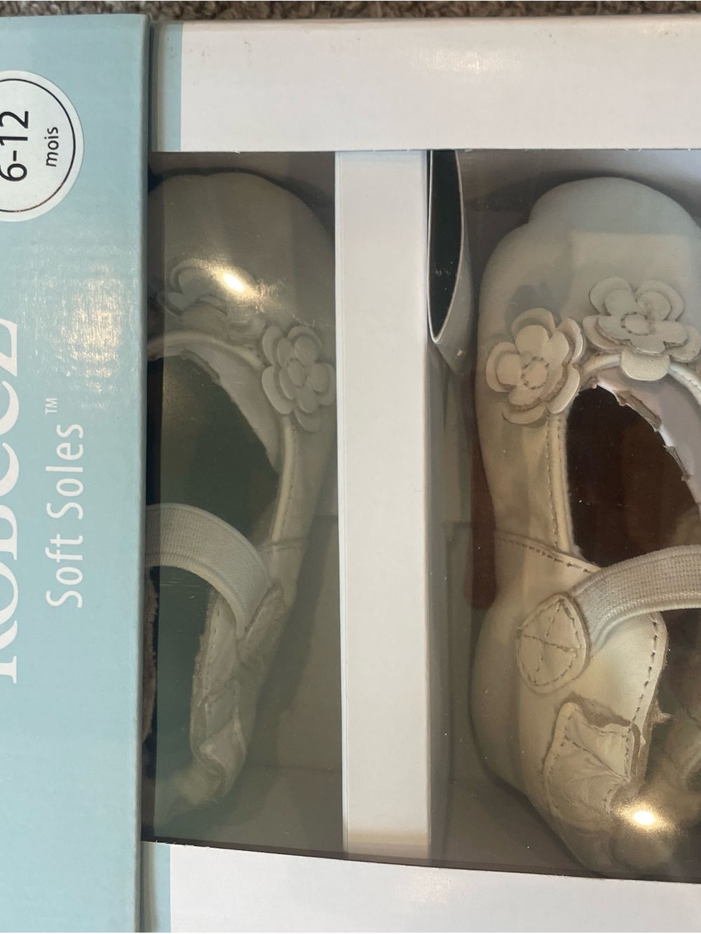 Robeez white Mary Jane Soft Sole Baby Shoes with Flower Applique